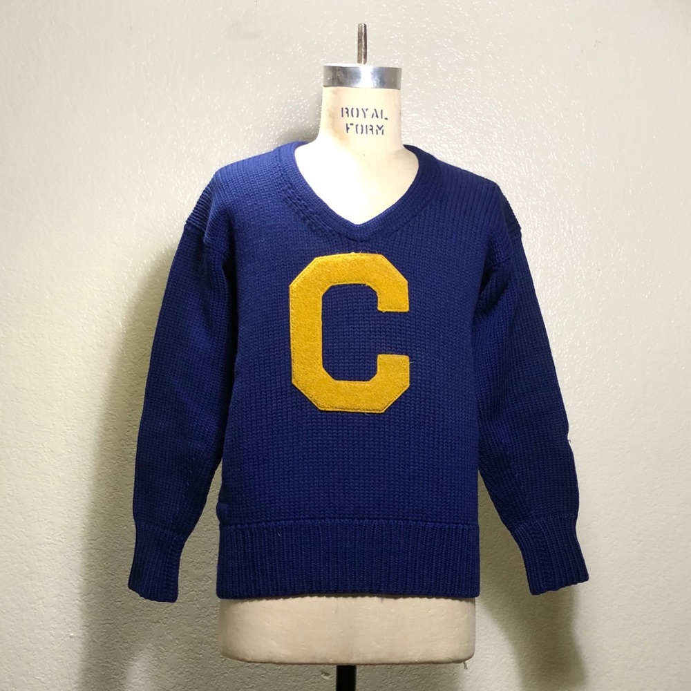 Vintage Men's Navy Sweater with Gold Letter C